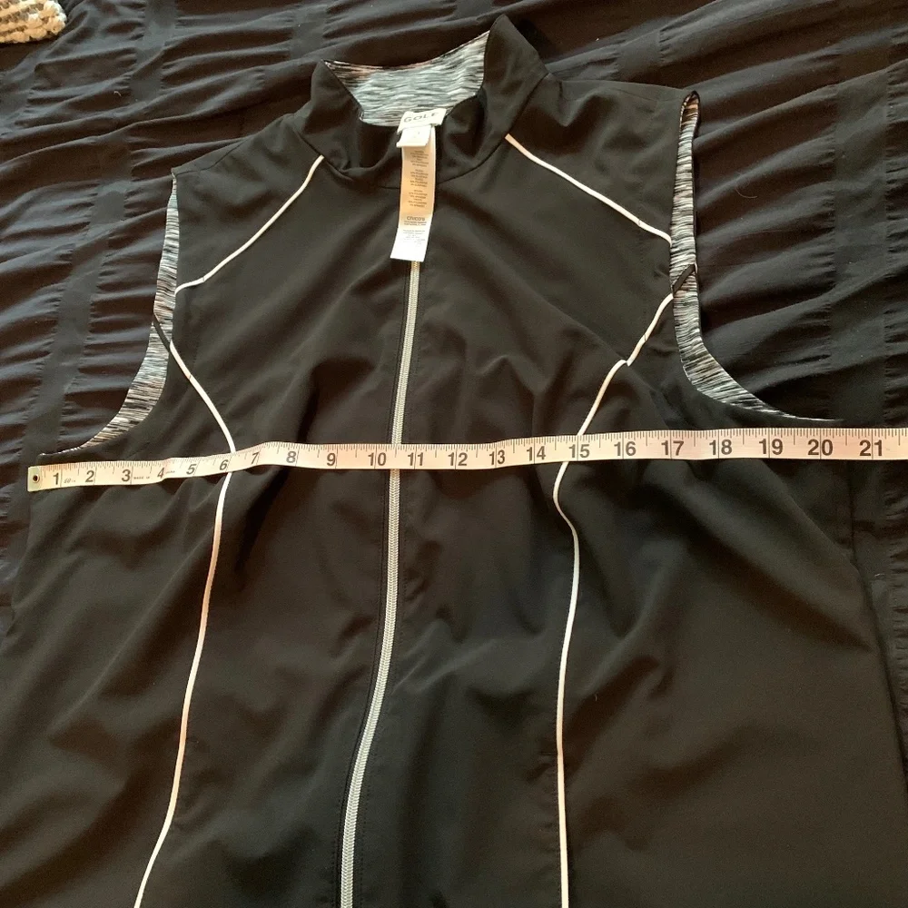 COPY - Zenergy Golf Chicos reversiable zip up vest Sz 2 - Picture 16 of 16